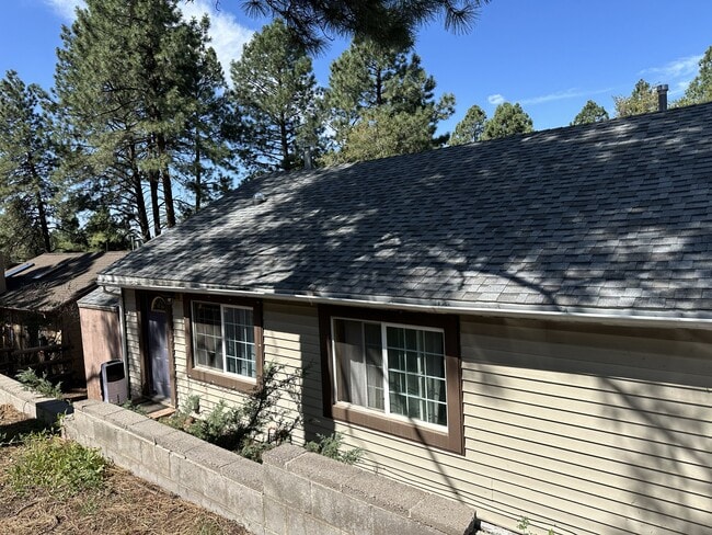 Building Photo - 1409 North Rim Drive Unit 1409