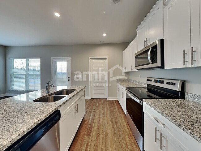 Photo - 5242 Tupelo St