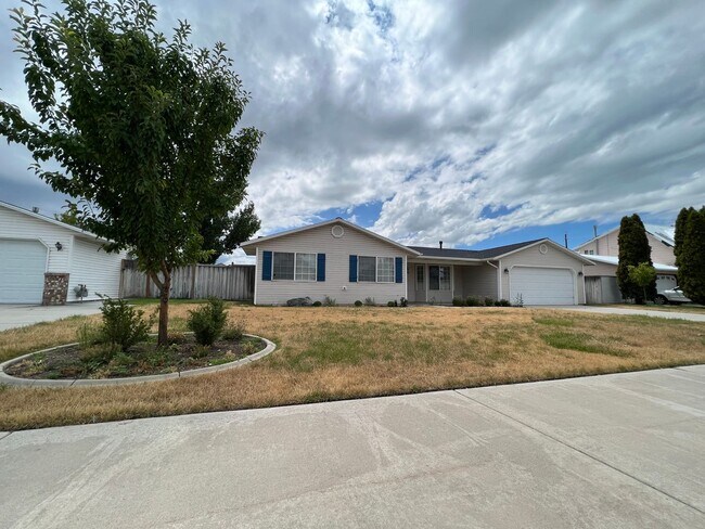 4 Bedroom/2 Bathroom House In Provo - 4 Bedroom/2 Bathroom House In Provo
