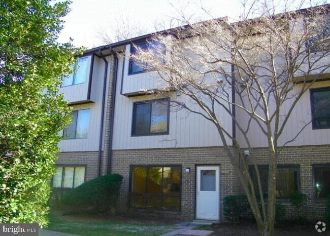 Building Photo - 1650 Westwind Way Rental