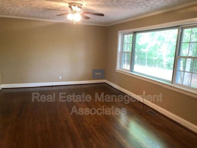 Photo - 17025 Wildwood Rd