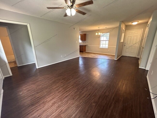Photo - 1911 Whippoorwill Dr