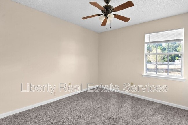 Photo - 934 Poppleton Dr