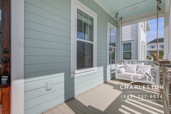 Photo - 1636 Juliana St