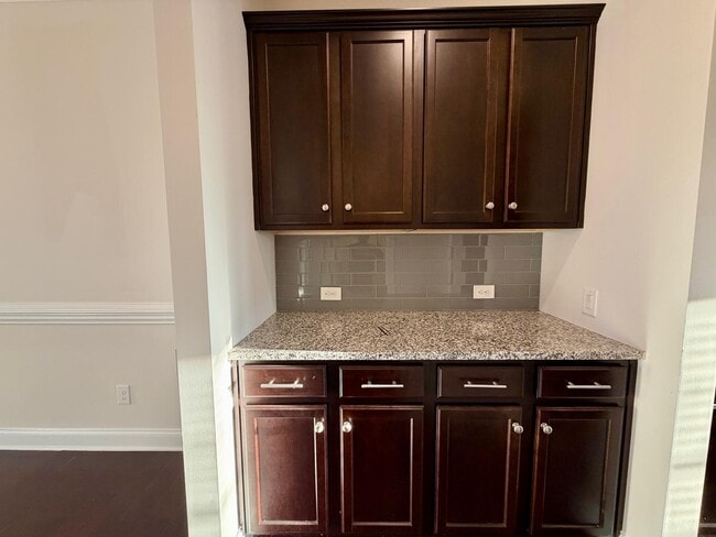 Photo - 1722 Spears Dr NW