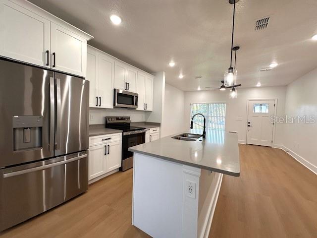 Photo - 250 E Collins St