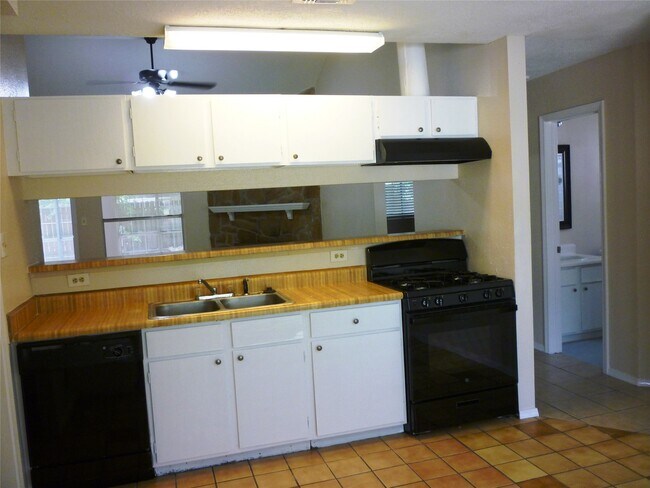 Photo - 7207 Grackle Dr