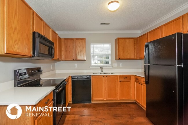 Photo - 4346 Fescue Pl SW