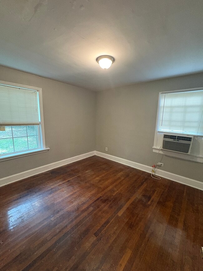 Photo - 2911 Althea St