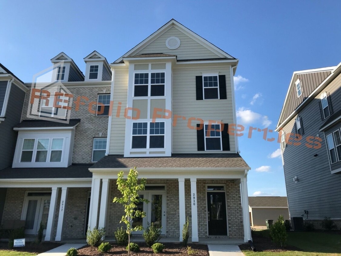 Luxury 3 Story 4 Bedroom, 3.5 Bath Townhom... - Luxury 3 Story 4 Bedroom, 3.5 Bath Townhom...