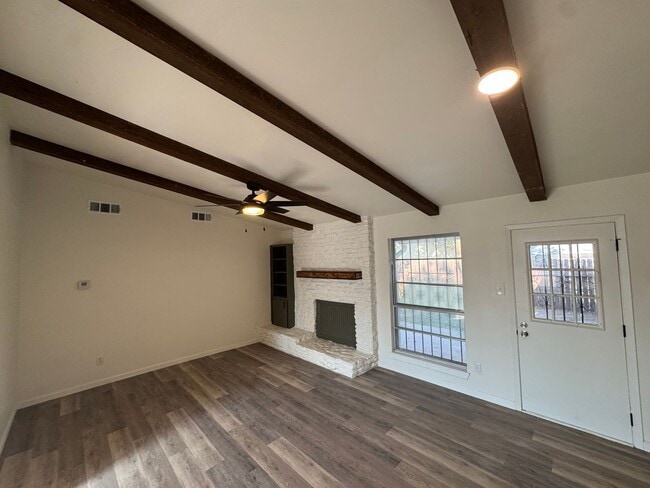 601 Nola Ruth Blvd