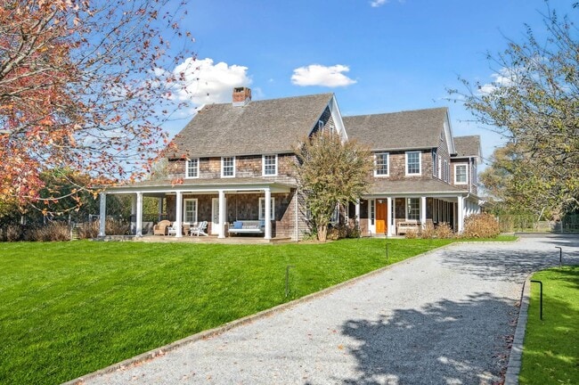 Building Photo - 50 Mecox Bay Ln