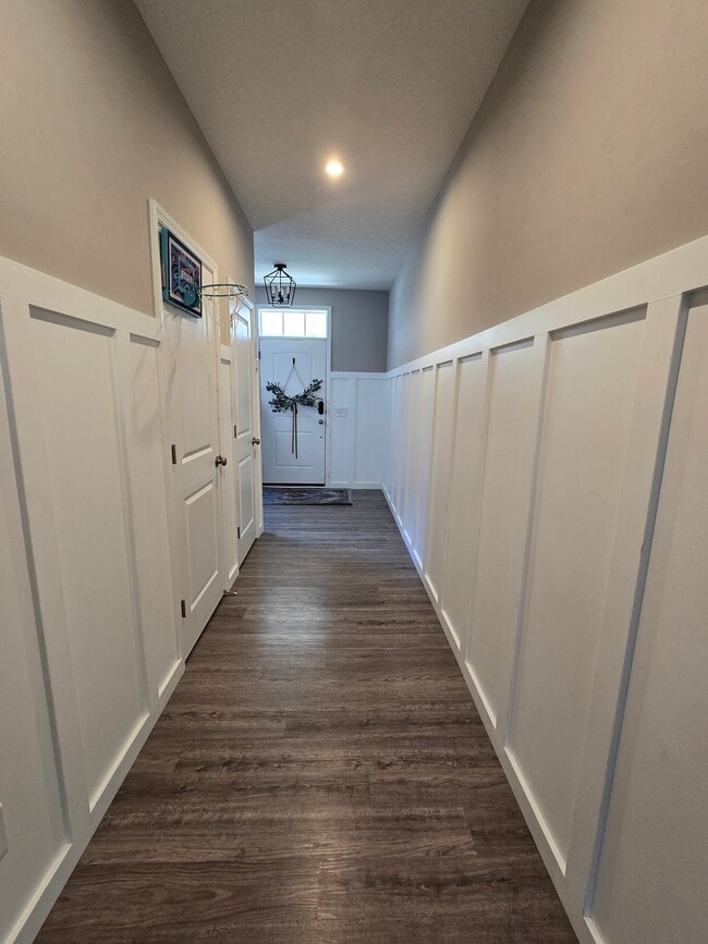 Photo - 4718 Cranesbill Rd