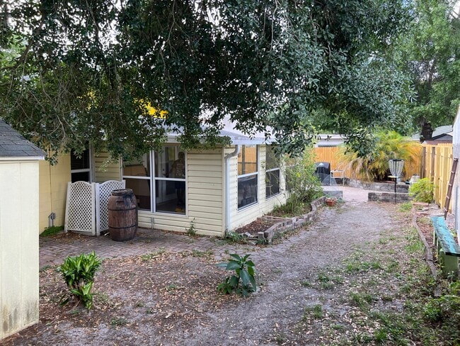 Photo - 2909 Cedaridge Dr