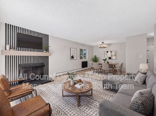 Building Photo - 2835 S Monaco St Pkwy Unit 1-308