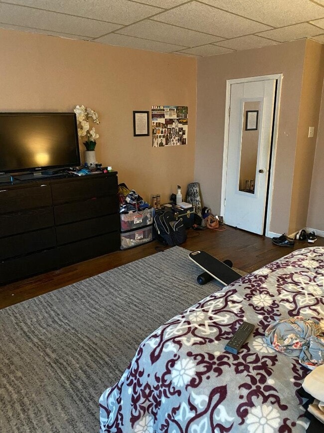 bedroom - 732 S 4th St Unit 3RD