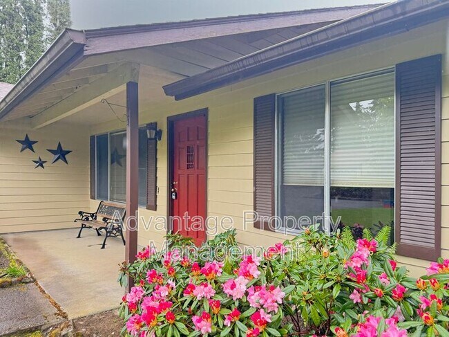 Photo - 2350 NW Green Cir