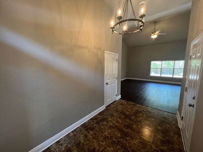 Photo - Gulf Breeze - Oriole Beach - 3 Bedroom, 2 Bathroom - lawn care included