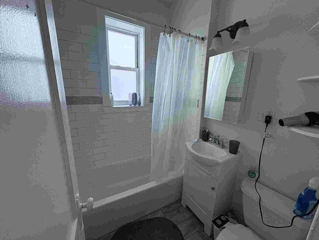 Photo - 39 Hemenway St Unidad #24