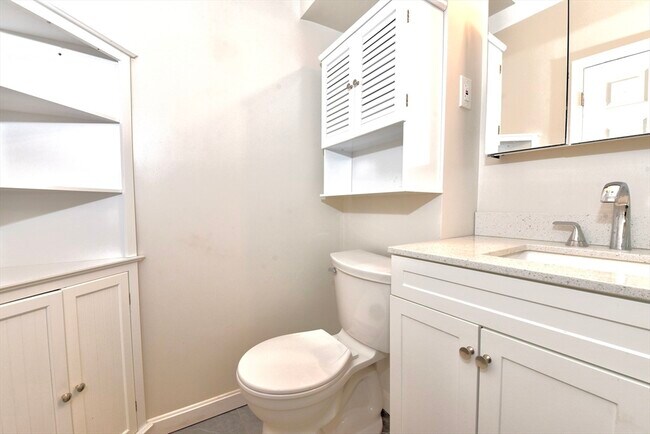 Photo - 331-333A-333 Centre St Unit F