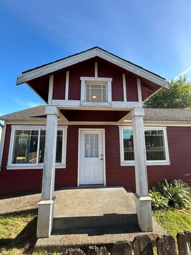 3 Bed 1 Bath SFR Pet Friendly Home Downtow... - 3 Bed 1 Bath SFR Pet Friendly Home Downtow...