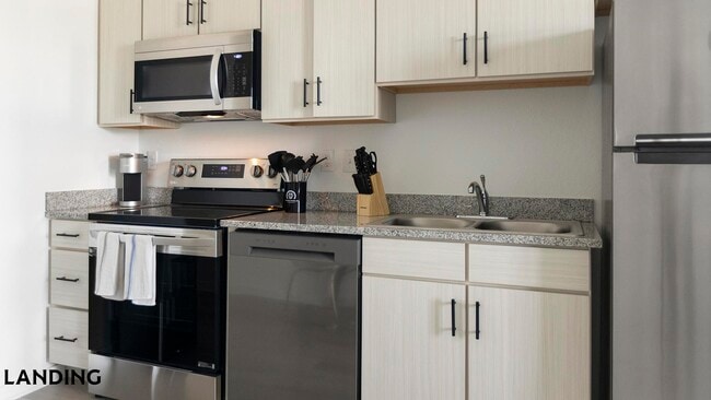 Photo - 1030 Browning Rd Unidad 305