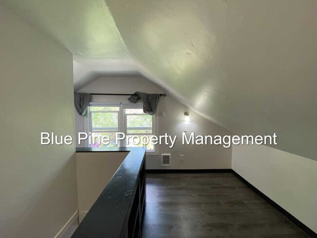 Photo - 306 Lawton St Unit 1