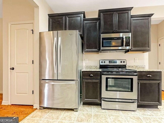Photo - 263 Forrest Dr