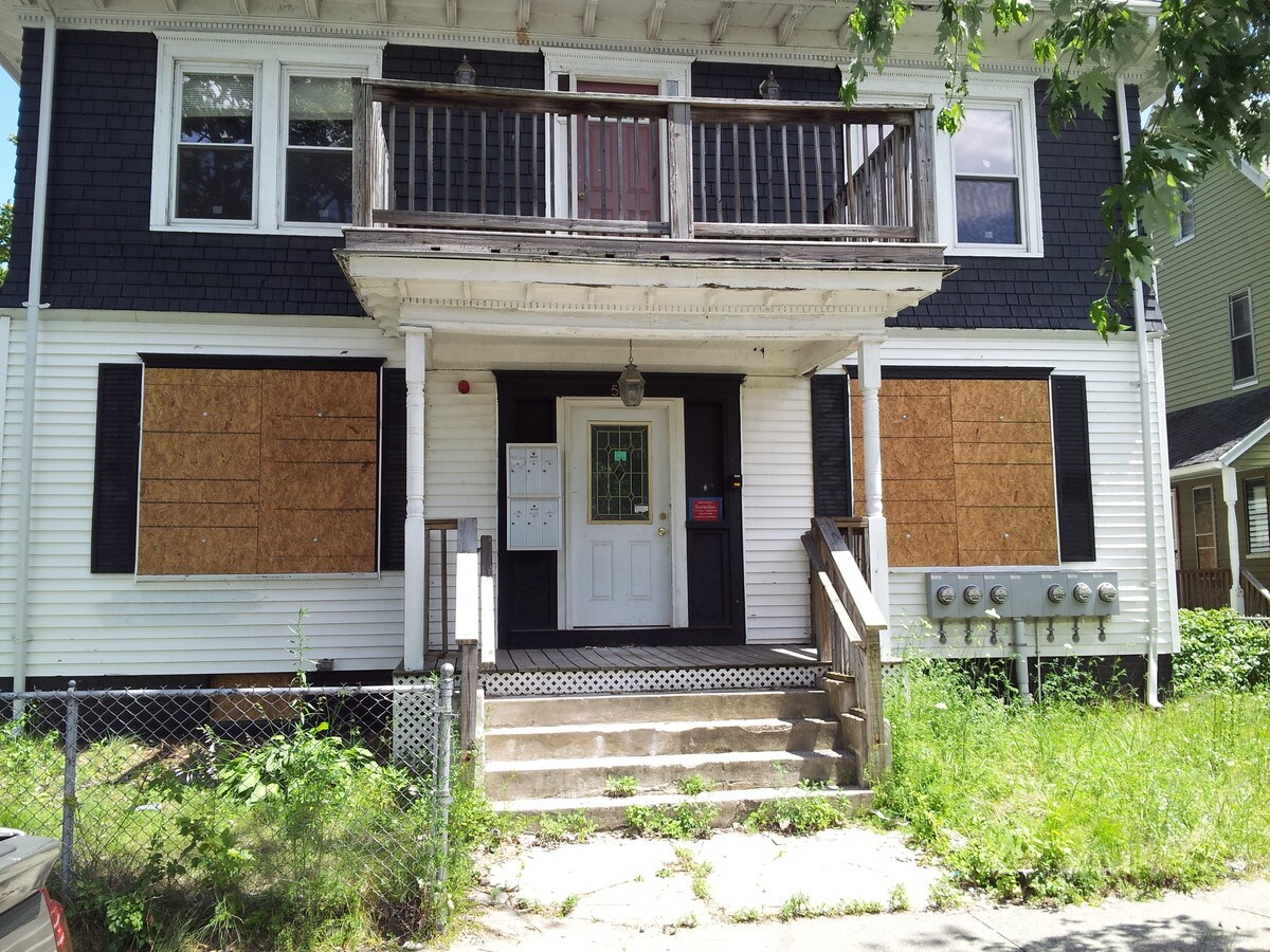 Photo - 53 Wilbraham Ave Apartments