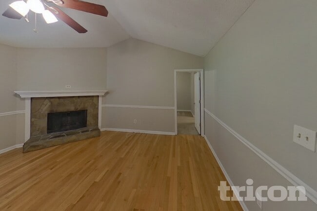 Photo - 296 Whitney Ln
