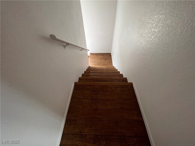 Photo - 8301 Boseck Dr Unidad 201