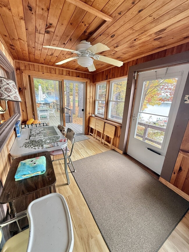 Building Photo - 156 Barker Pond Rd Unit ID1382468P