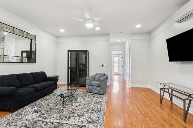 Photo - 1117 Governor Nicholls St