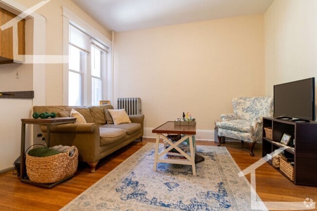 Building Photo - 3 Bedrooms unit on Coolidge Corner, Lau dr... Rental