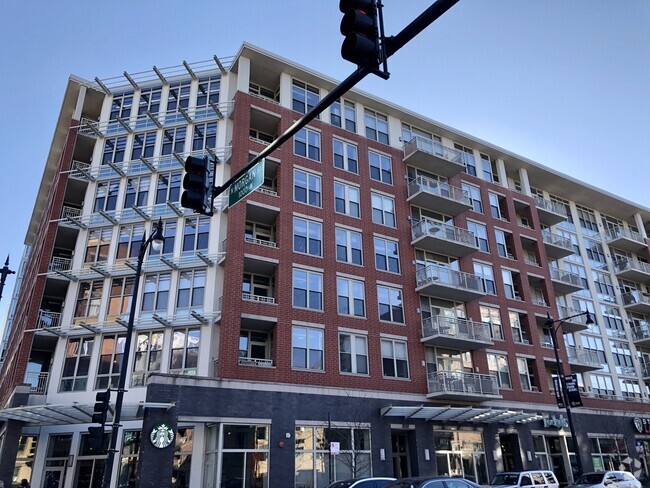 Building Photo - 1001 W Madison St Unit 504 Rental