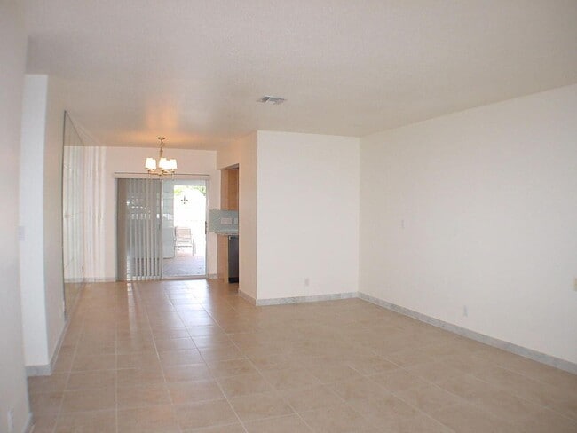 Photo - 590 NE Wavecrest Way