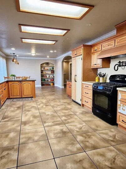 Photo - 9257 Crawford Ave