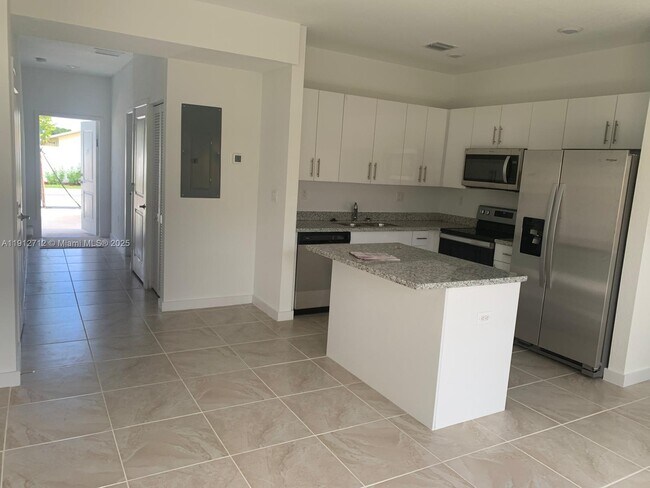 Photo - 25308 SW 135th Ave