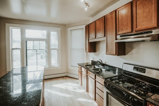 Photo - 514 8th Ave SE