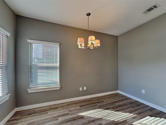 Photo - 1553 Fiji St