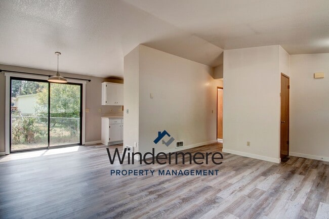 Photo - 549 W Ocean View Dr