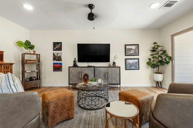 Photo - FULLY FURNISHED Townhome in Bobcat Village!