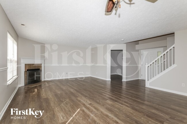 Photo - 2608 Liatris Dr