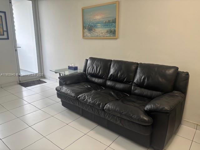 Photo - 100 Lincoln Rd Unidad 1030