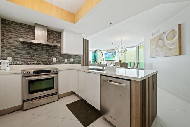 Photo - 150 Sunny Isles Blvd Unidad 1-1101