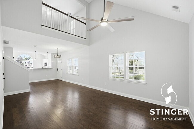 Photo - 379 Dante Cir