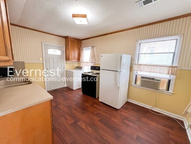 Photo - 6700 Westover Dr