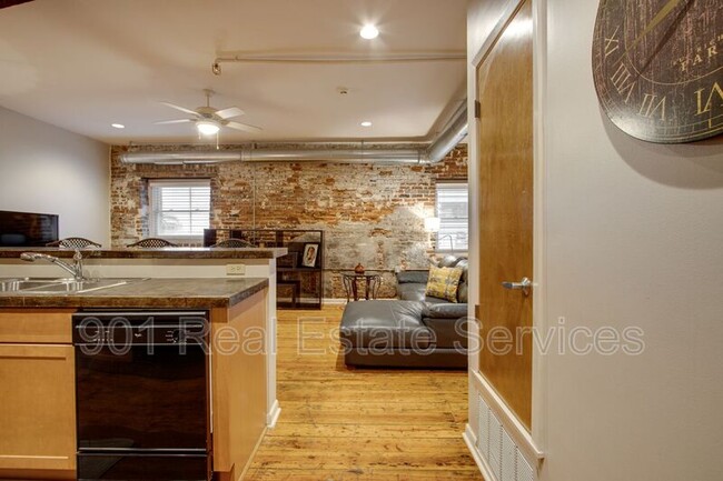 Photo - 50 Gayoso Ave Unit #204