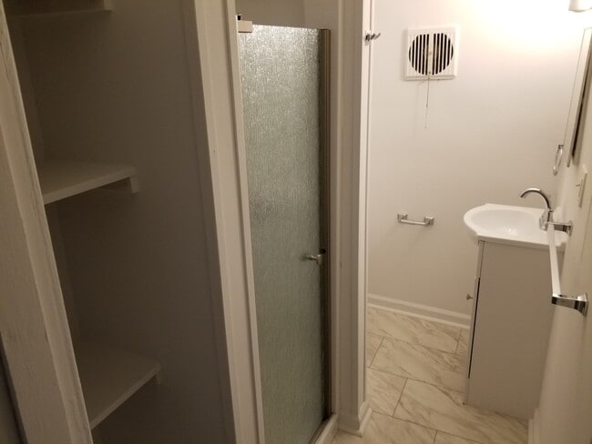 Renovated Bath - 564 W Market St Unit A