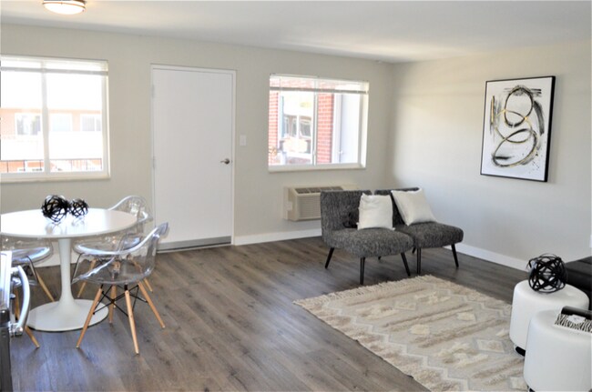 Photo - 615 Water St Unit 405